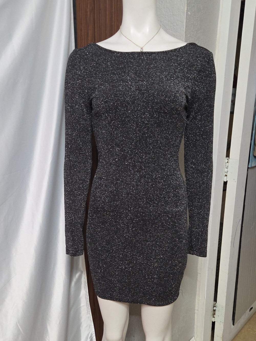 Sparkle Long-Sleeve Bodycon Dress - Black Size Small